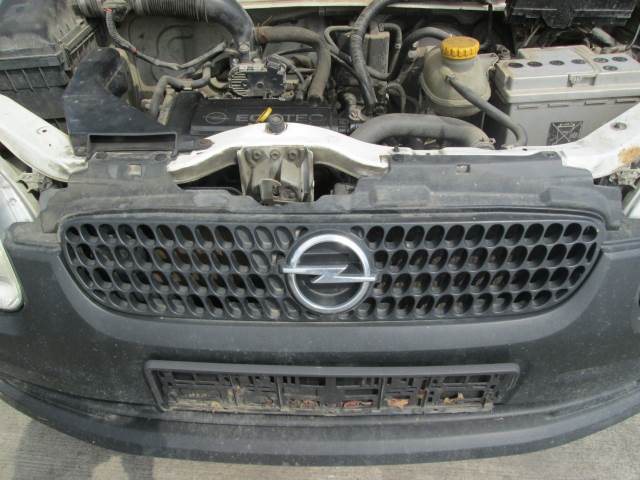 Grila intre faruri Opel Agila 2001